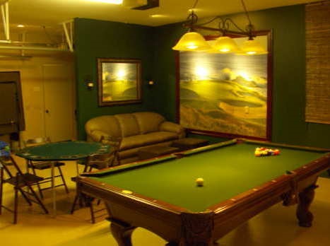 Garage Billiard Room Picure